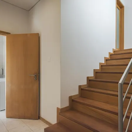 招待所 Dom Carlos 4*