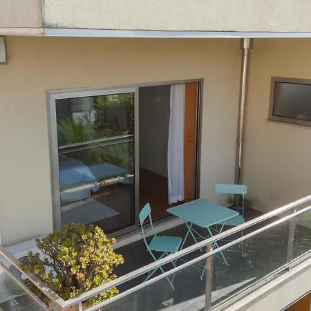 Dom Carlos 招待所 4*