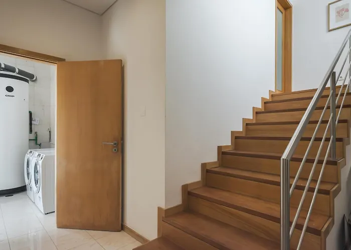 Guest house Dom Carlos 4*