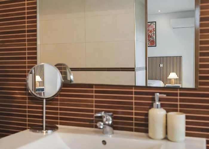 Dom Carlos Guest house 4*